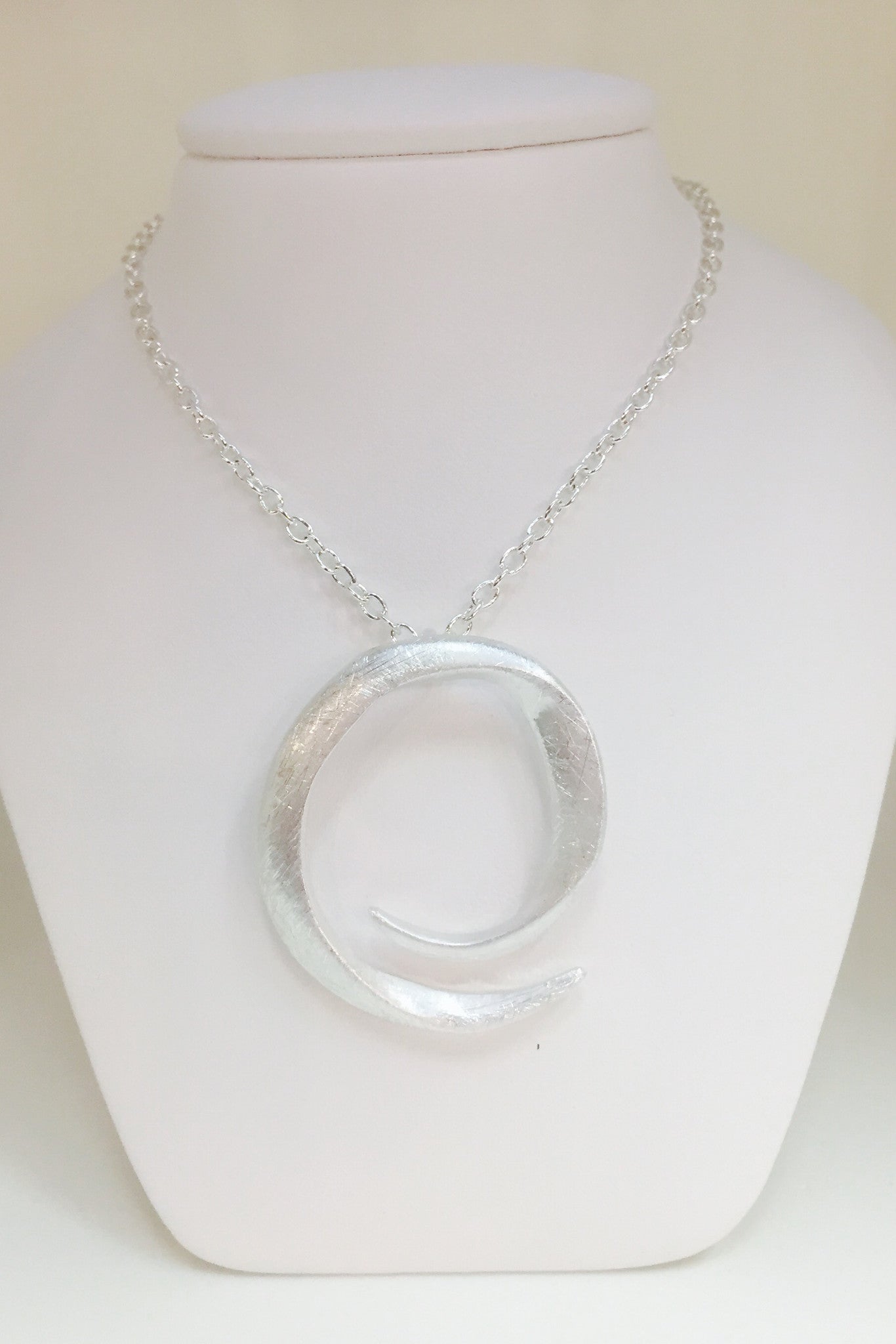 18-21" Open "O" Necklace (Silver)