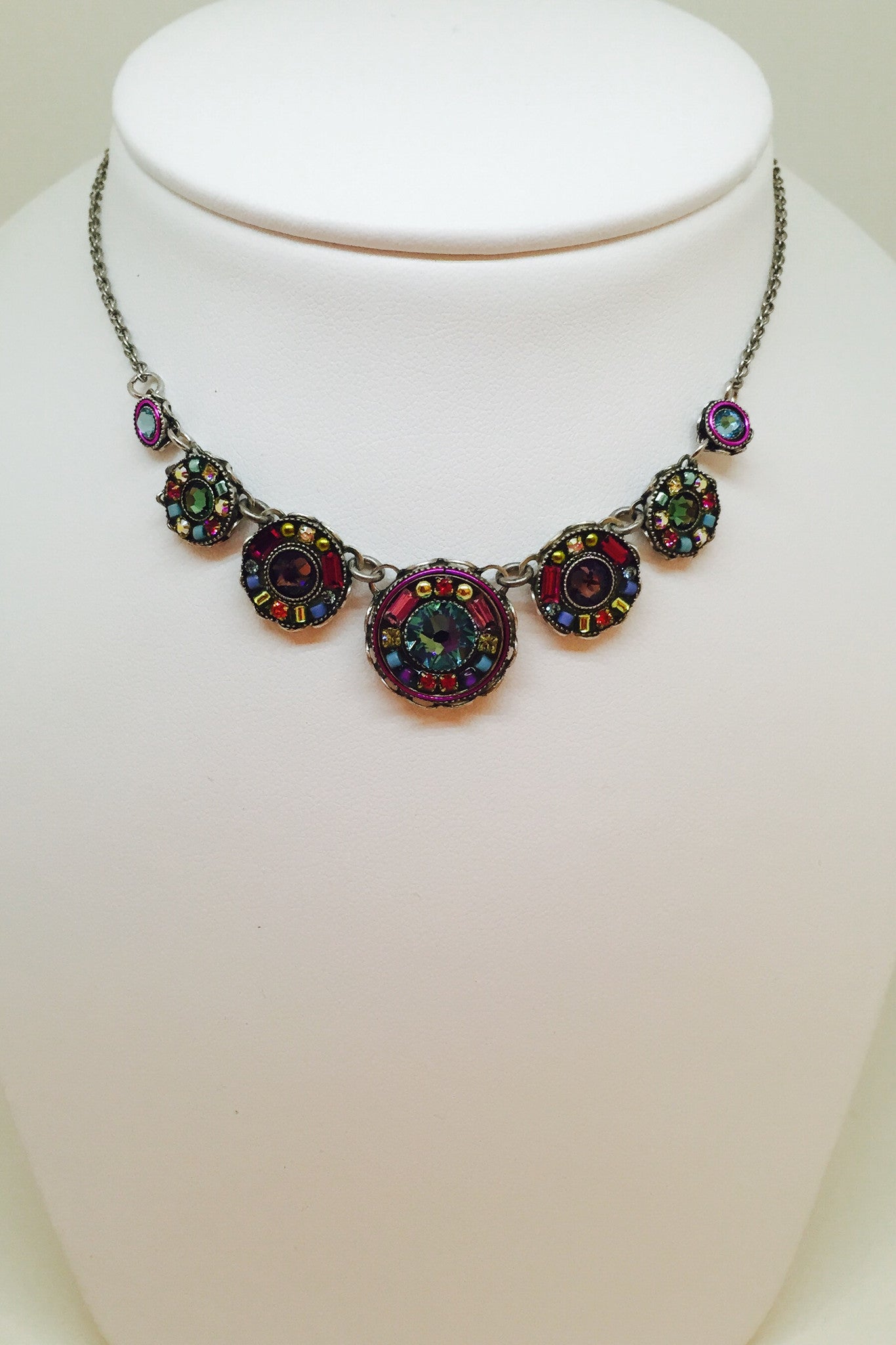 Vintage Round Necklace-Soft