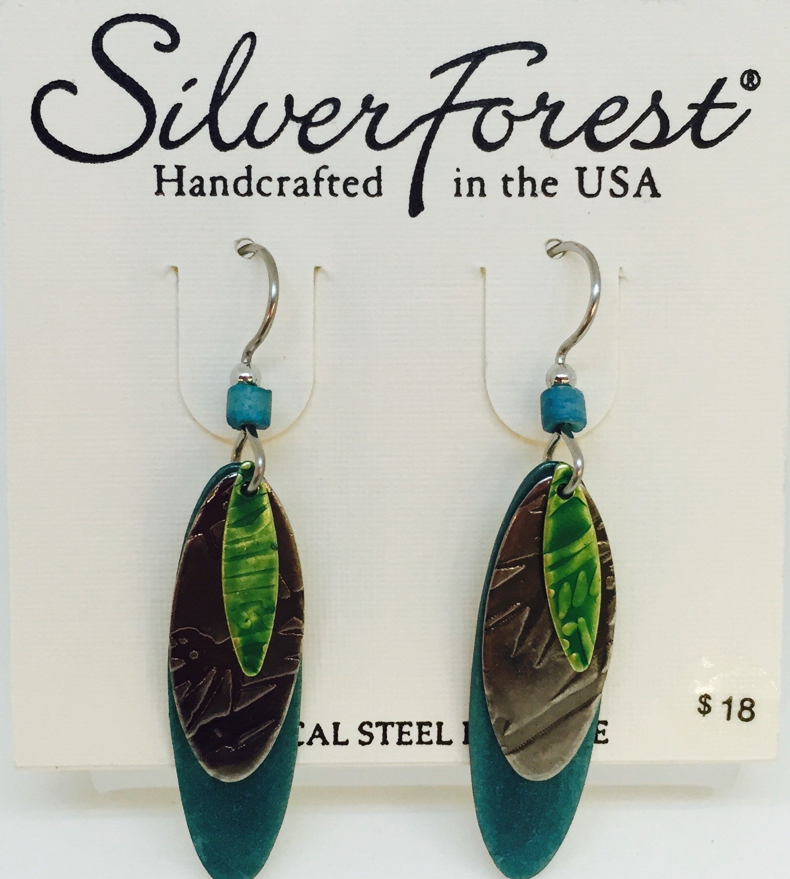 Layered Shapes In Green & Silver Earring