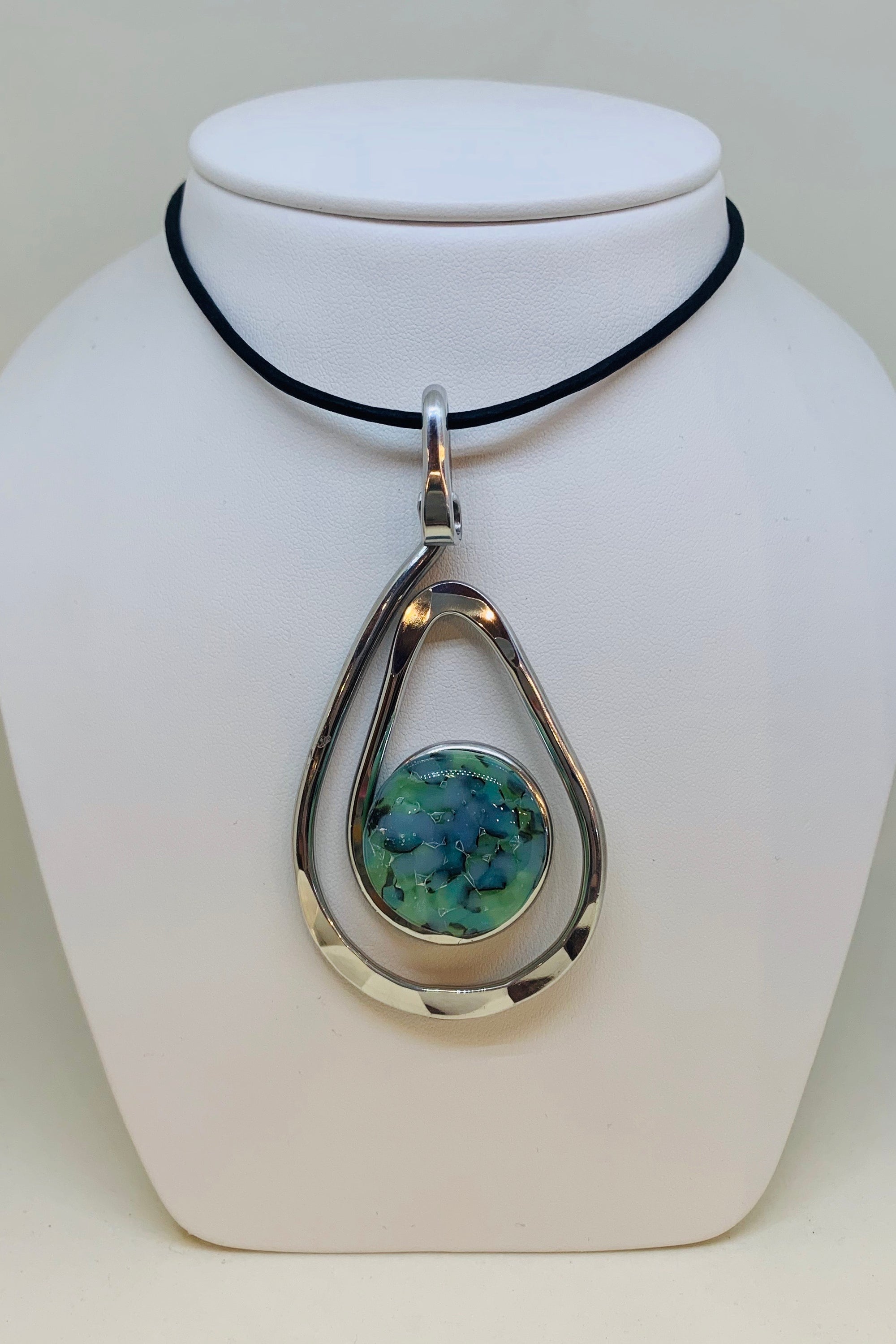 Open Teardrop Necklace with Mint Green Stone