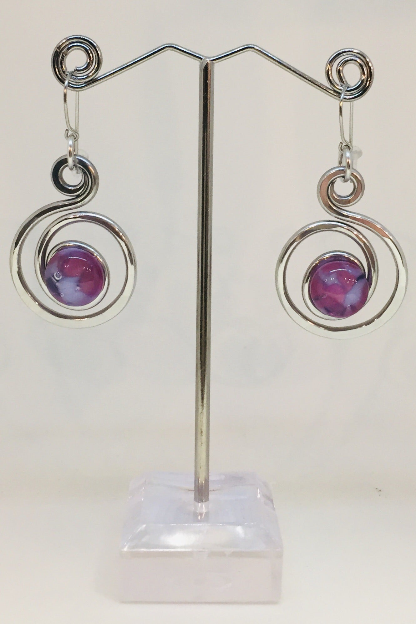 Open Curly Q Earring with Pink/Periwinkle Stone