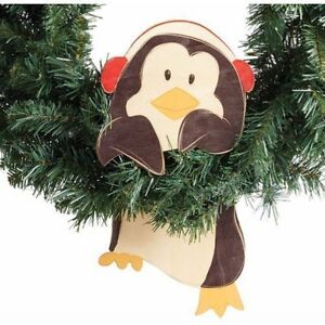 Penguin Wreath Dangler